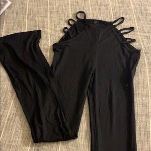Euphoria pants (+ trendy tops)